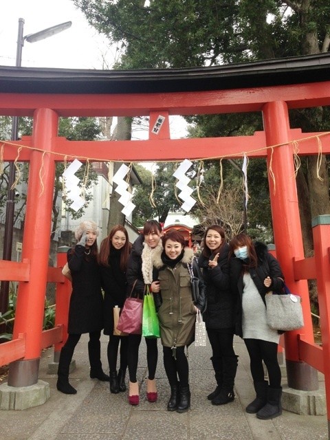 スタッフみんなで神社へご祈祷